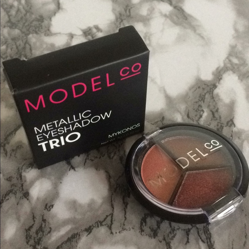 Model Co Metallic Eyeshadow Trio